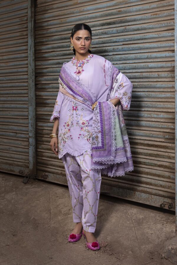 Sana Safinaz Unstitched Printed 3 Piece Lawn Suit Sana Safinaz Unstitched Printed 3 Piece Lawn Suit