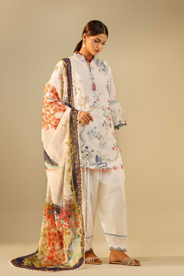 Sana Safinaz Unstitched Embroidered 3 Piece Muzlin Suit Sana Safinaz Unstitched Embroidered 3 Piece Muzlin Suit