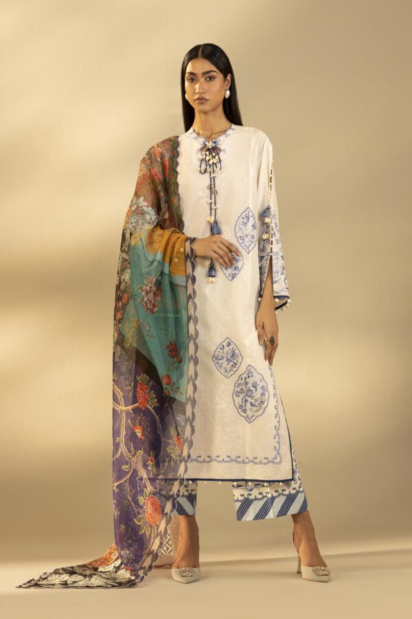 Sana Safinaz Unstitched Embroidered 3 Piece Muzlin Suit