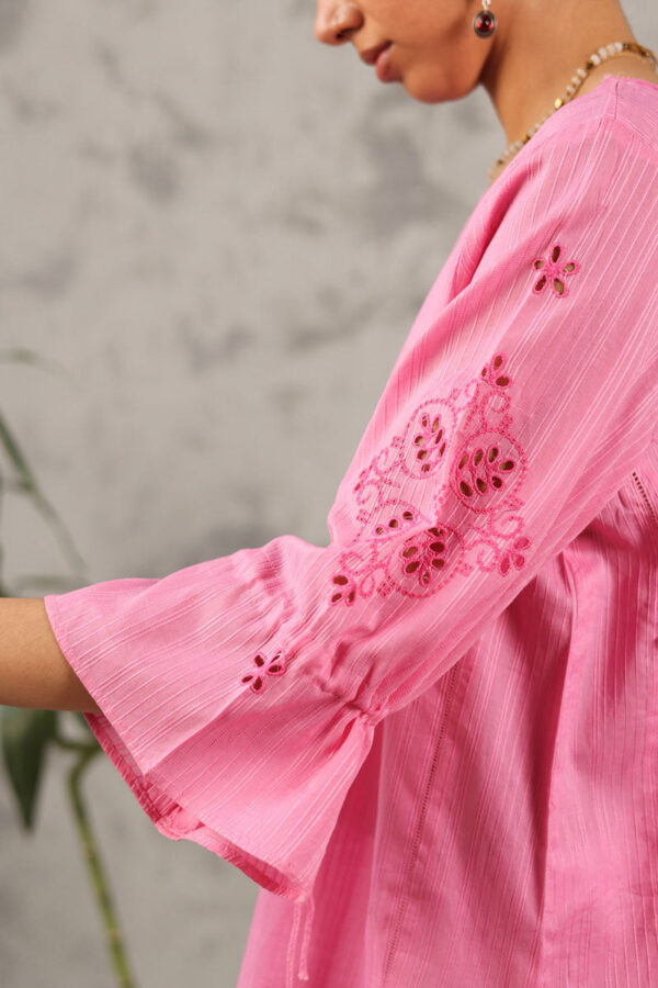 Alternative view of Generation Broderie Edit Top