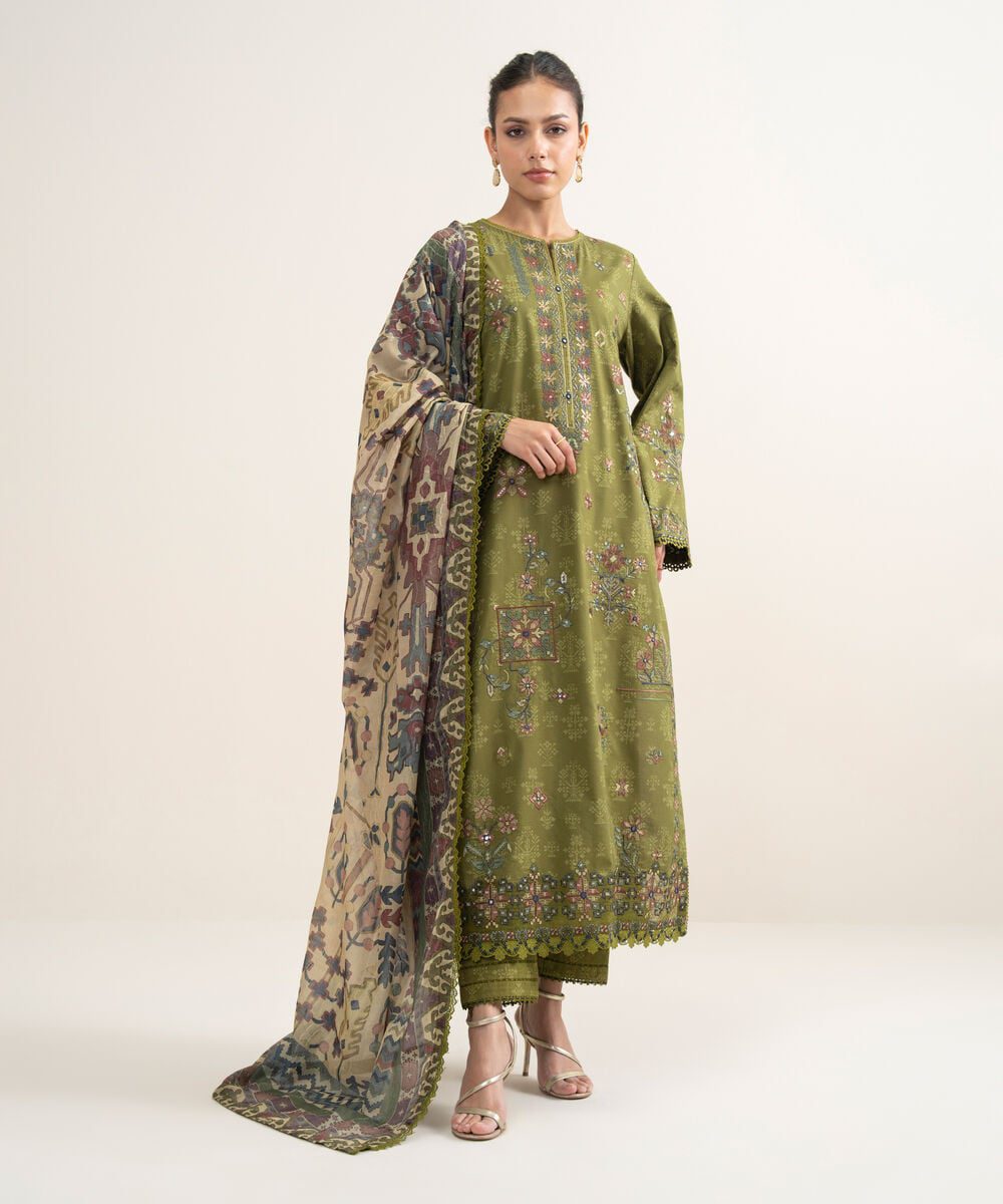 Sapphire women's unstitched lawn embroidered olive green 3 piece suit – u3pesus26v35 Sapphire Women's Unstitched Lawn Embroidered Olive Green 3 Piece Suit – U3PESUS26V35