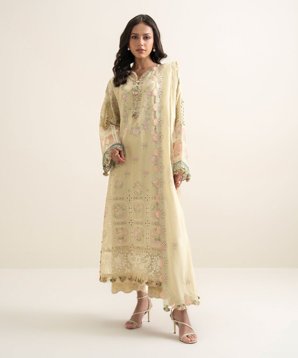 Sapphire women's unstitched slub lawn embroidered beige 3 piece suit – u3pesus26v47 Sapphire Women's Unstitched Slub Lawn Embroidered Beige 3 Piece Suit – U3PESUS26V47