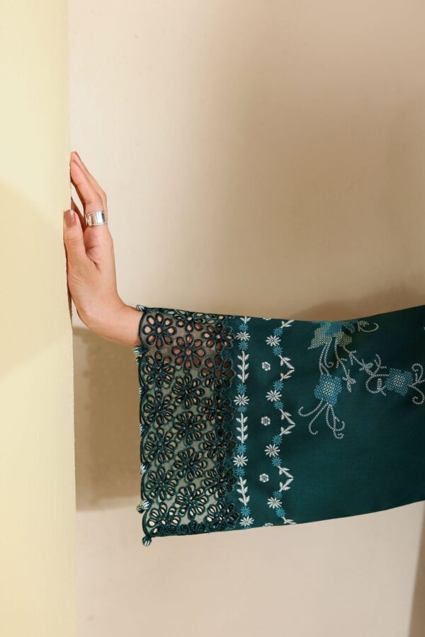 Cross Stitch AQUA LUXE-3PC PRINTED LAWN SUIT– Untitled-1 0003 7I0A8345 Cross Stitch AQUA LUXE-3PC PRINTED LAWN SUIT– Untitled-1 0003 7I0A8345