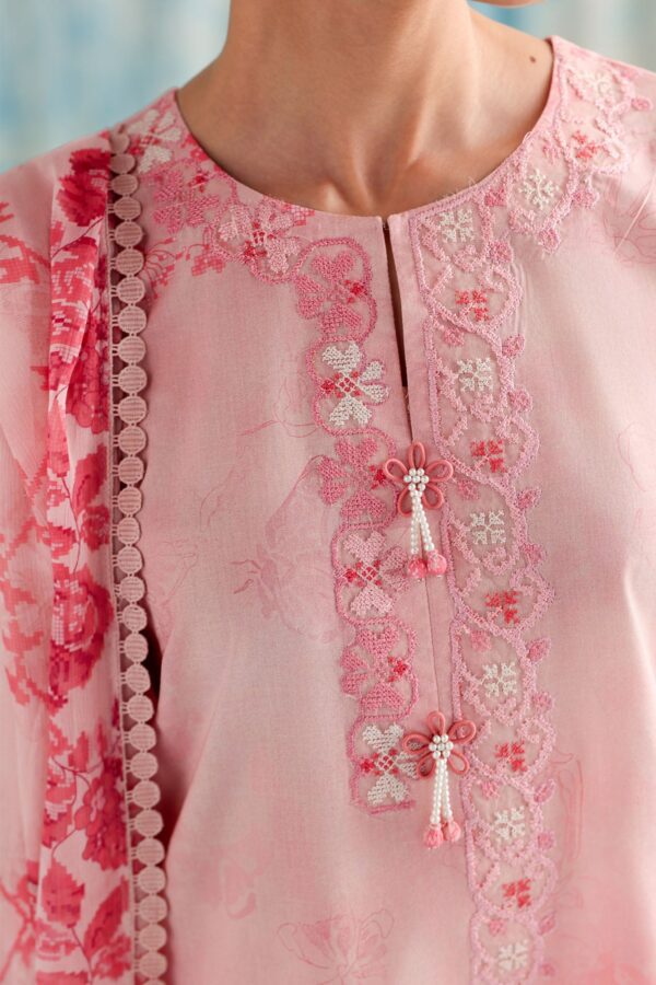 Cross Stitch BLUSH THREADS-3PC PRINTED LAWN SUIT– Untitled-1 0004 7I0A6824 Cross Stitch BLUSH THREADS-3PC PRINTED LAWN SUIT– Untitled-1 0004 7I0A6824