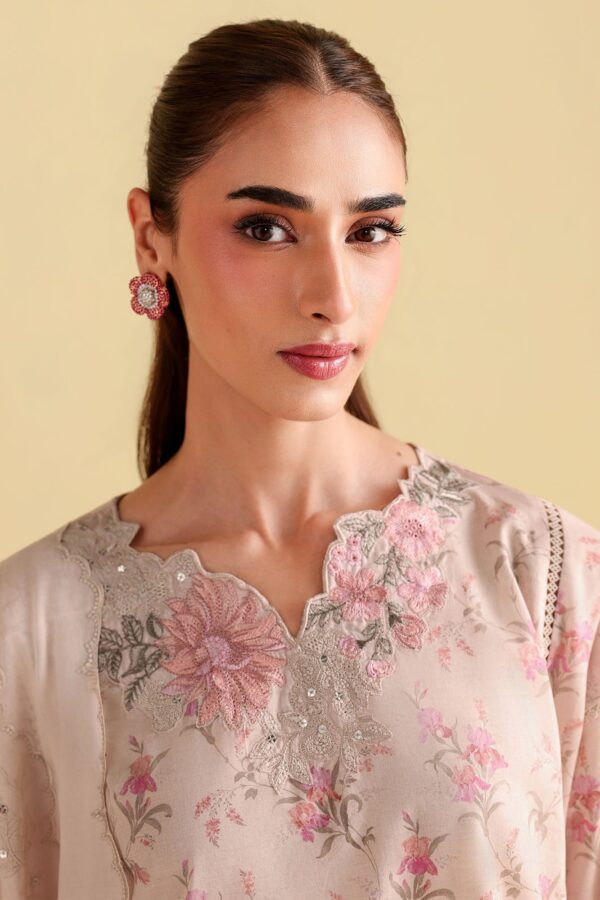 Cross Stitch BOTANICAL BLISS-3PC PRINTED LAWN SUIT– Untitled-1 0009 7I0A6415 Cross Stitch BOTANICAL BLISS-3PC PRINTED LAWN SUIT– Untitled-1 0009 7I0A6415