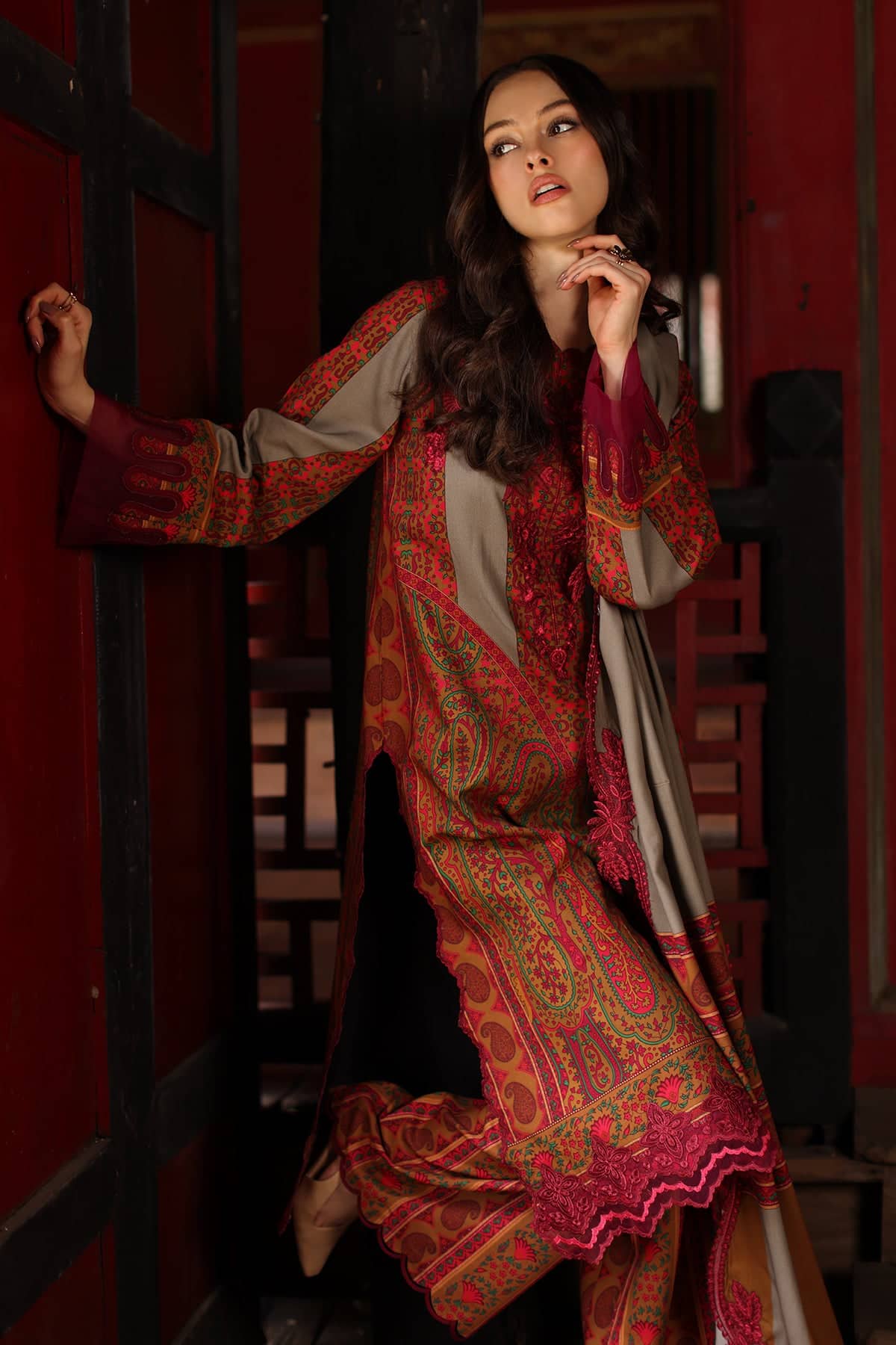 Charizma 3-pc unstitched embroidered linen collection ccw7-04– 29a3022 Charizma 3-PC Unstitched Embroidered Linen Collection CCW7-04– 29A3022
