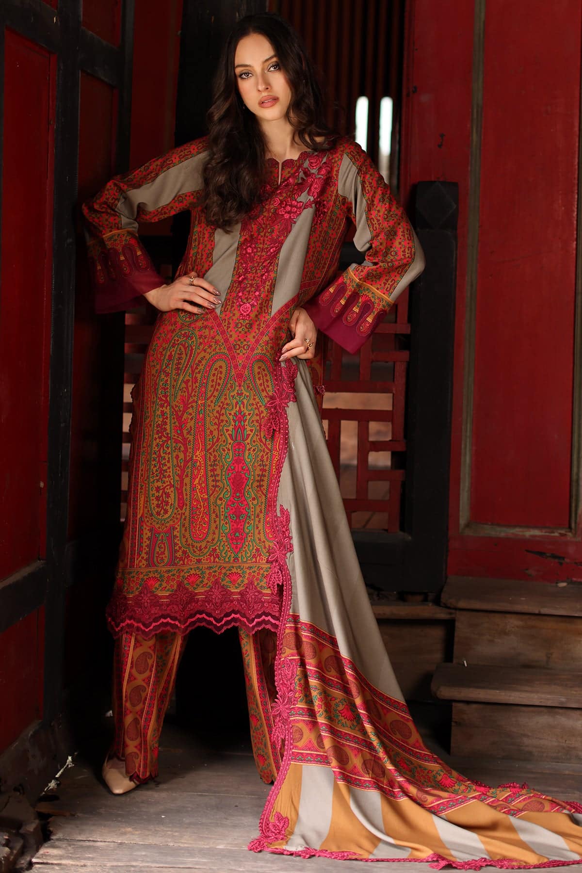Charizma 3-pc unstitched embroidered linen collection ccw7-04 Charizma 3-PC Unstitched Embroidered Linen Collection CCW7-04
