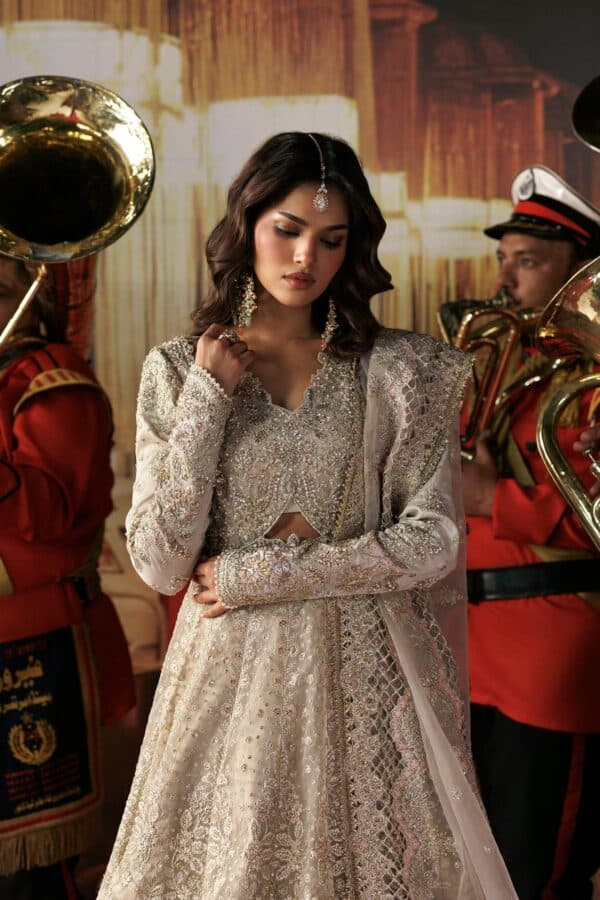 2c5a0847 Afrozeh Shehnai Wedding Formals 26 Mannat– 2C5A0847