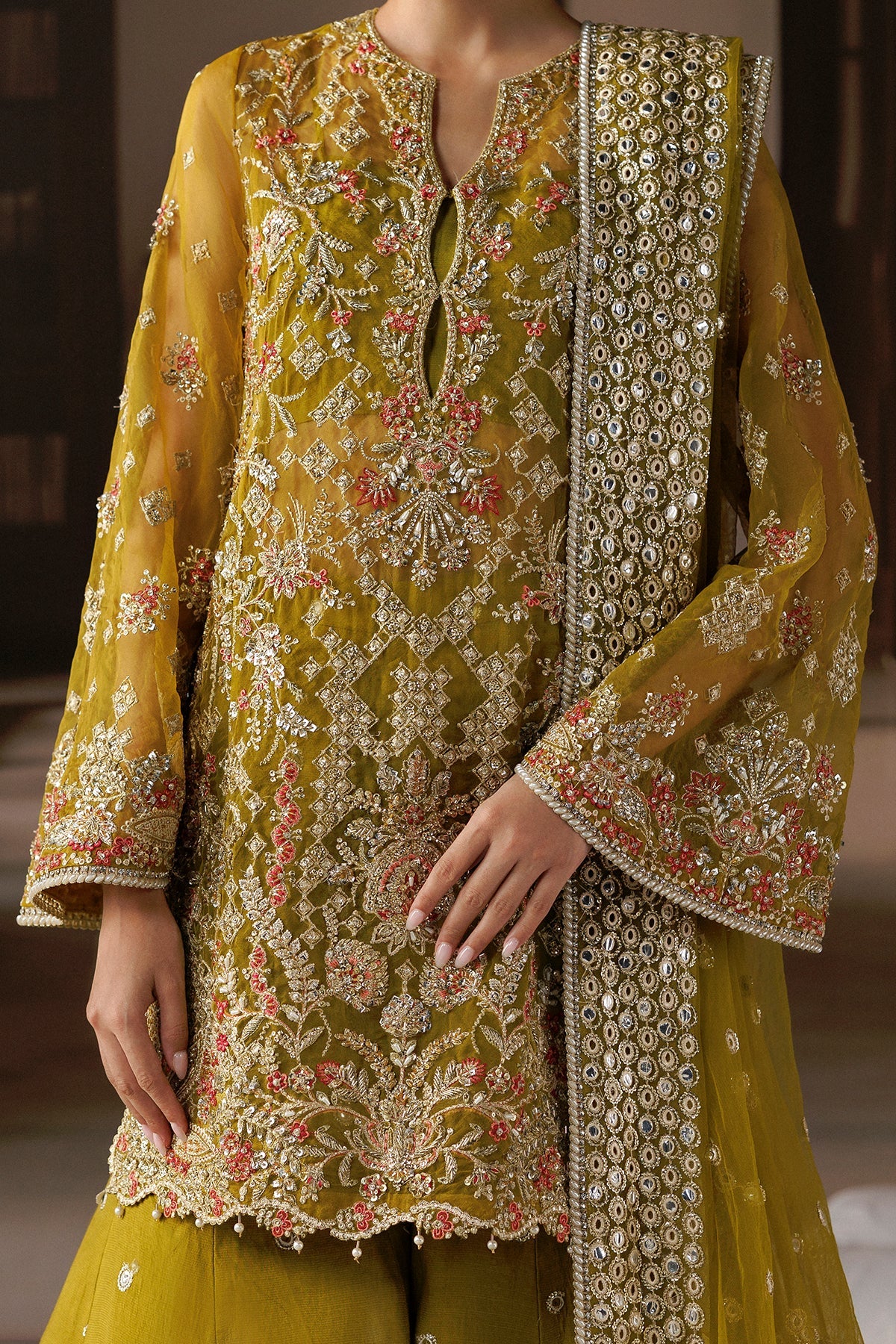 2c5a0938 Afrozeh Shehnai Wedding Formals 26 Zarminay– 2C5A0938