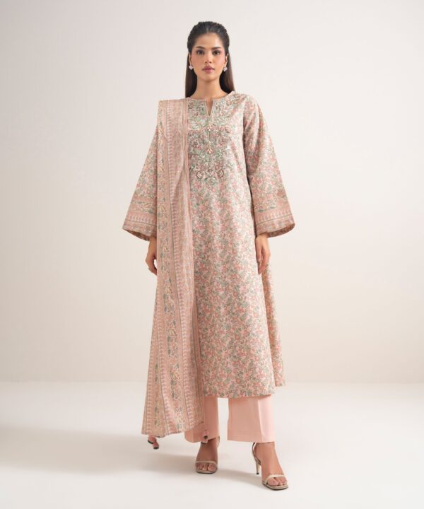 Sapphire Women's Unstitched Lawn Embroidered Pink 3 Piece Suit – 3PEDYS26V642 Sapphire Women's Unstitched Lawn Embroidered Pink 3 Piece Suit – 3PEDYS26V642