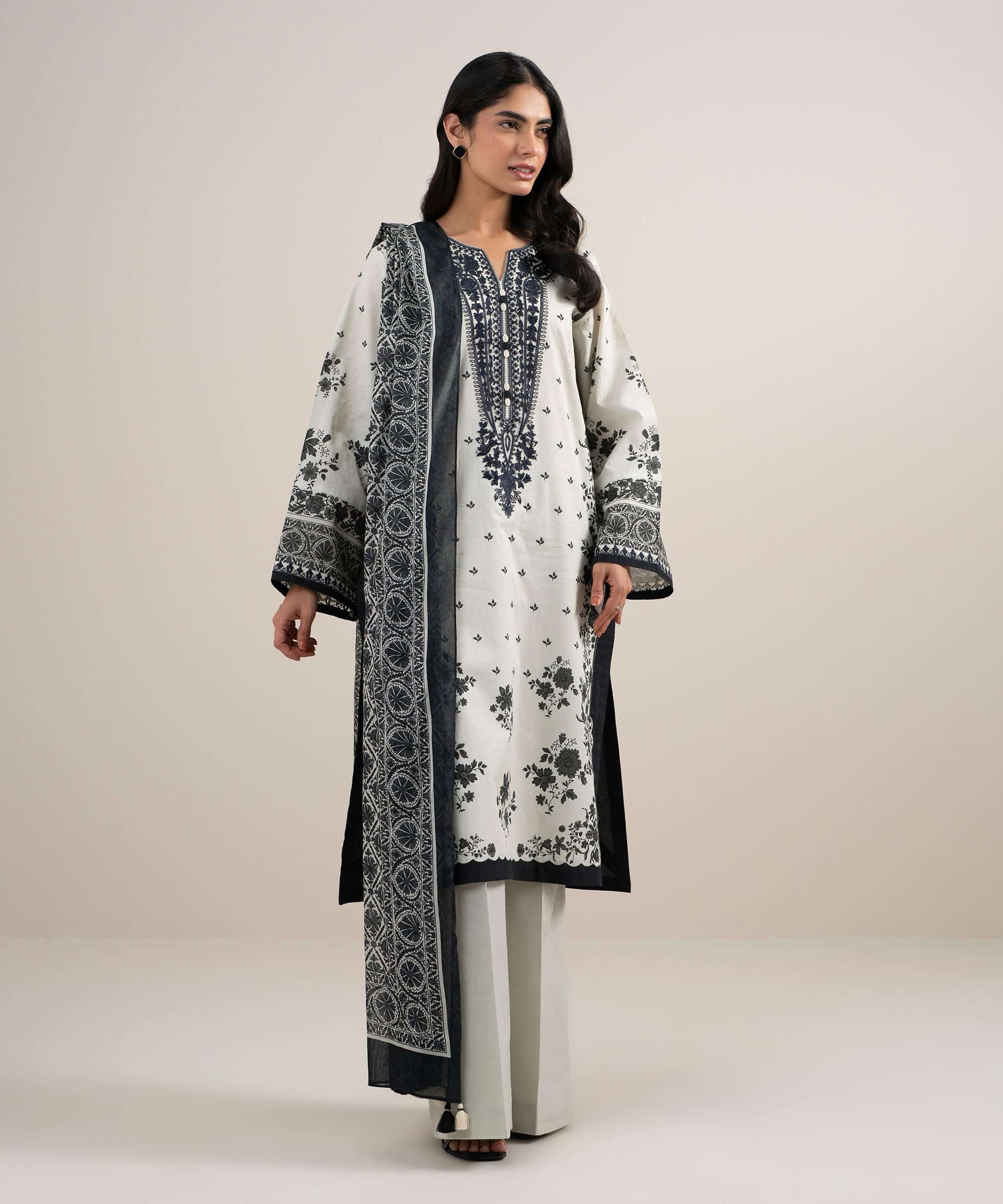 Sapphire women's unstitched lawn embroidered black and white 3 piece suit – 3pedys26v658 Sapphire Women's Unstitched Lawn Embroidered Black and White 3 Piece Suit – 3PEDYS26V658