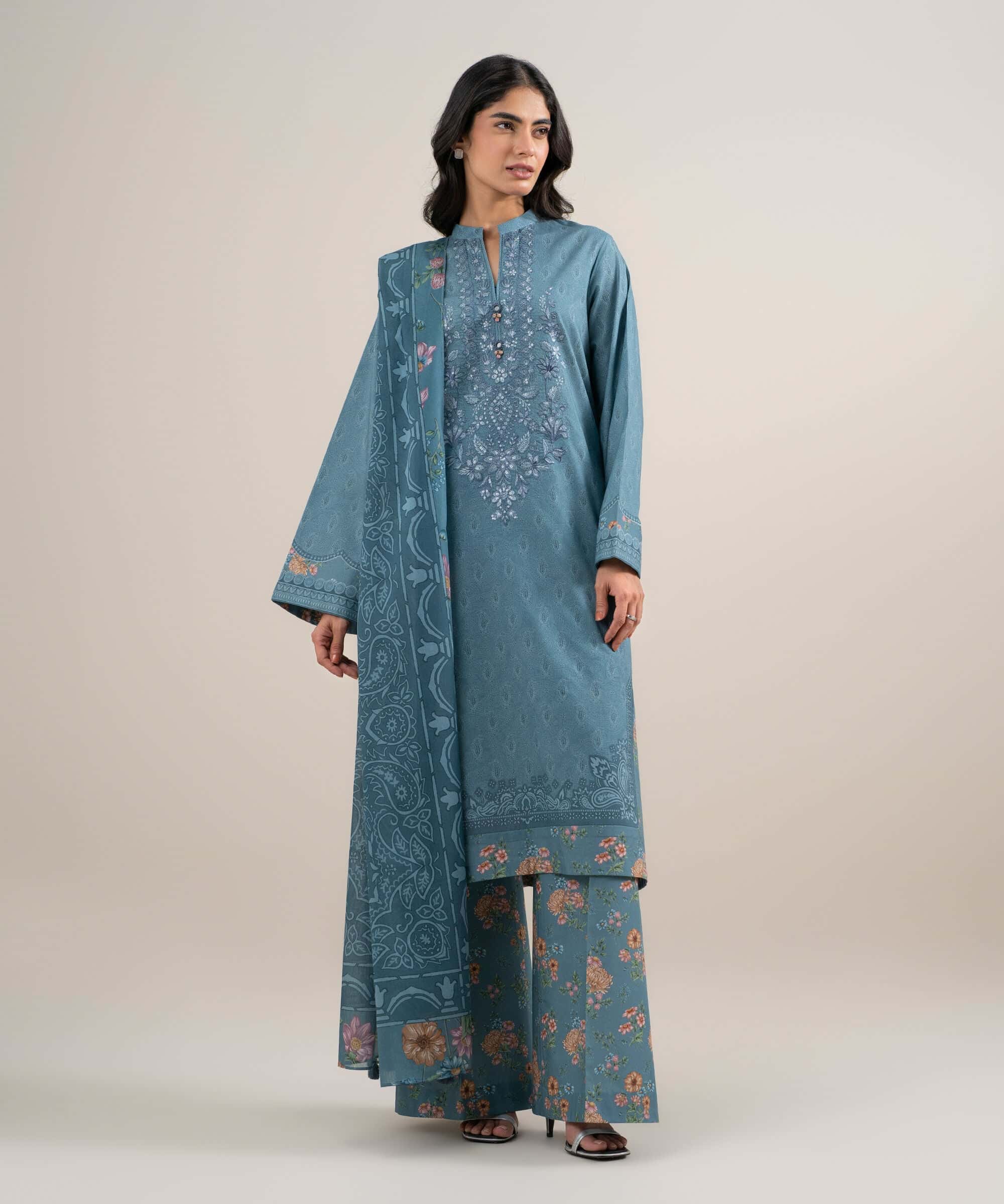 Sapphire women's unstitched lawn embroidered gray blue 3 piece suit – 3pedys26v661 Sapphire Women's Unstitched Lawn Embroidered Gray Blue 3 Piece Suit – 3PEDYS26V661
