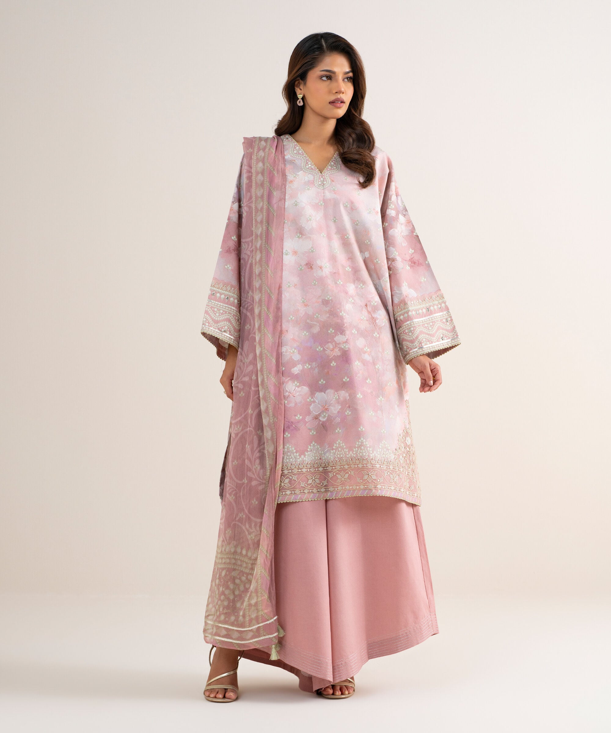 Sapphire women's unstitched lawn embroidered pink – 3pedys26v756 Sapphire Women's Unstitched Lawn Embroidered Pink – 3PEDYS26V756
