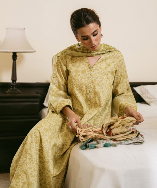 Sapphire Women's Unstitched Lawn Embroidered Yellow – 3PEDYS26V772