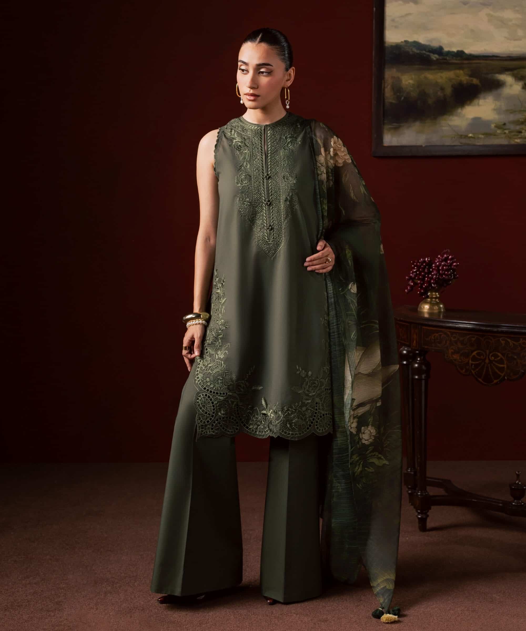 Sapphire women's unstitched slub lawn embroidered green 3 piece suit – 3pesgs26v764 Sapphire Women's Unstitched Slub Lawn Embroidered Green 3 Piece Suit – 3PESGS26V764