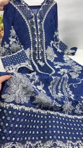 Aneelas signature luxury lawn– detail view 6 Aneelas Signature Luxury Lawn– detail view 6