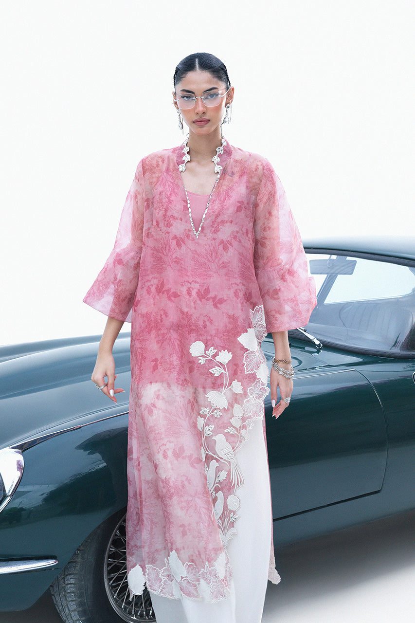 Sania maskatiya x mahira khan pink dress twila– b0013964 Sania Maskatiya X Mahira Khan Pink Dress Twila– B0013964