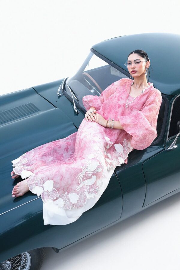 Sania maskatiya x mahira khan pink dress twila– b0013996 Sania Maskatiya X Mahira Khan Pink Dress Twila– B0013996