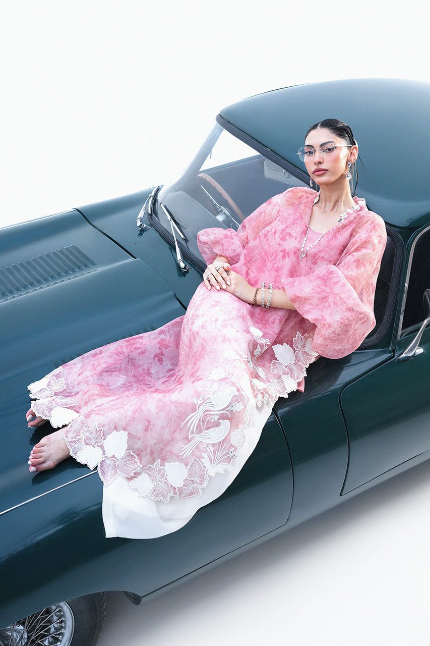 Sania maskatiya x mahira khan pink dress twila– b0013996 Sania Maskatiya X Mahira Khan Pink Dress Twila– B0013996
