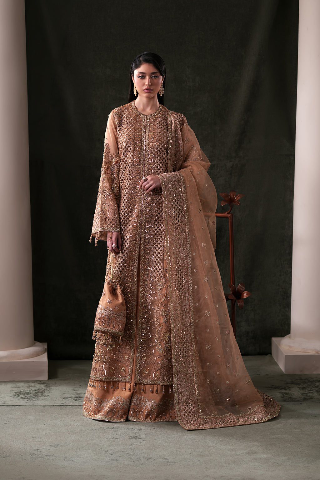 Emaan adeel hessonite Emaan Adeel Hessonite