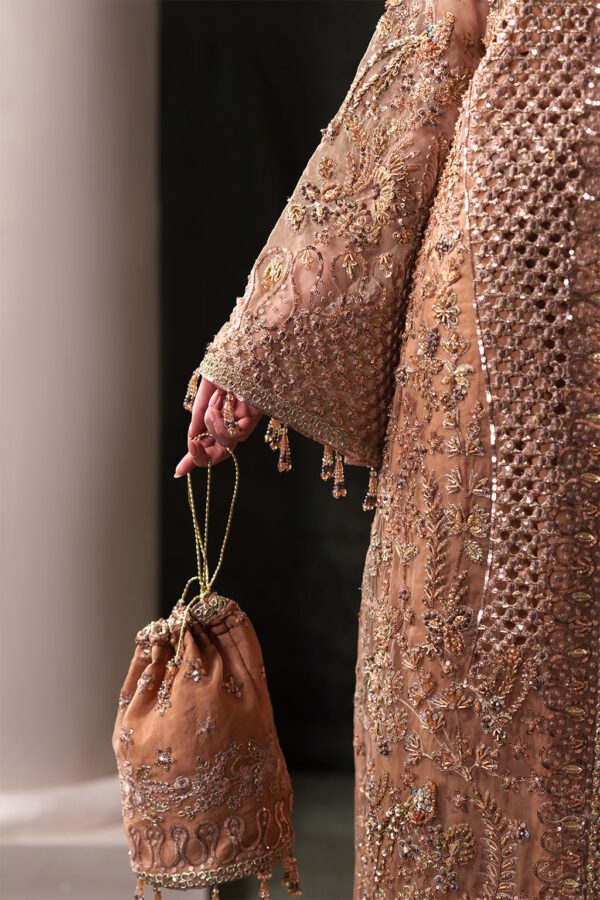 Emaan adeel hessonite– detail view 2 Emaan Adeel Hessonite– detail view 2