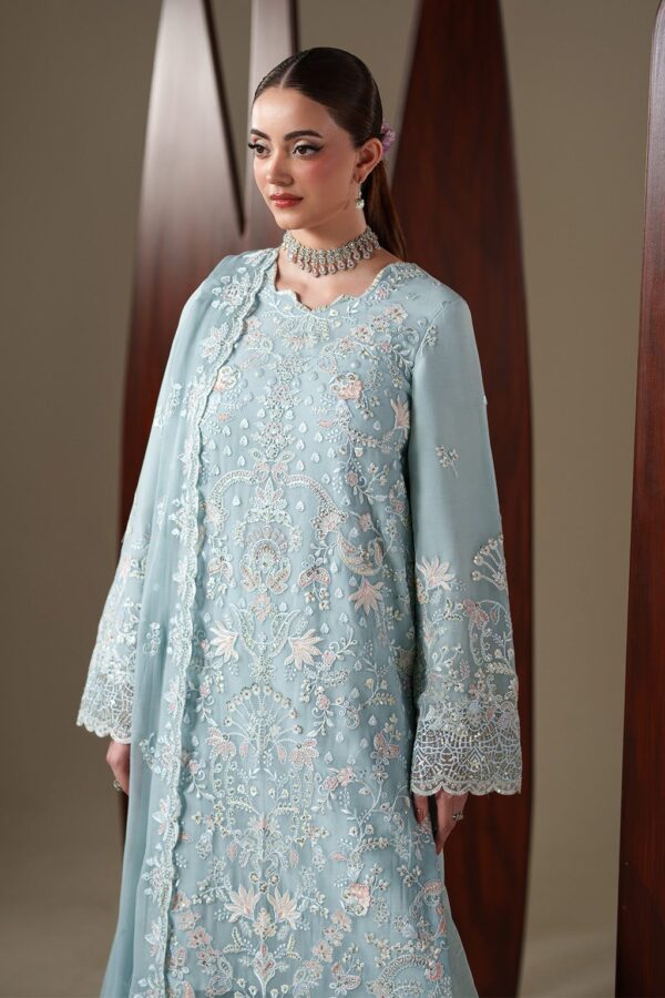 Emaan adeel aria– detail view 5 Emaan Adeel ARIA– detail view 5