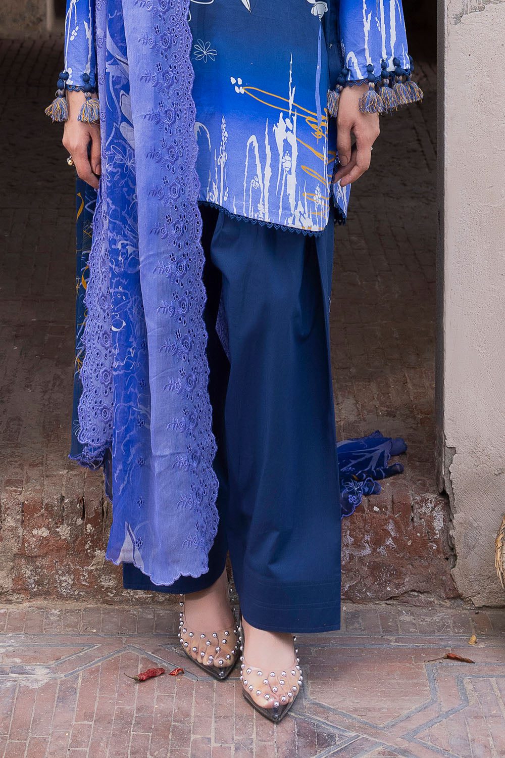 Gul ahmed 3 piece printed lawn suit with embroidered printed chiffon dupatta– embroidered-printed-chiffon-dupatta-printed-l Gul Ahmed 3 Piece Printed Lawn Suit with Embroidered Printed Chiffon Dupatta– Embroidered-Printed-Chiffon-Dupatta-Printed-L