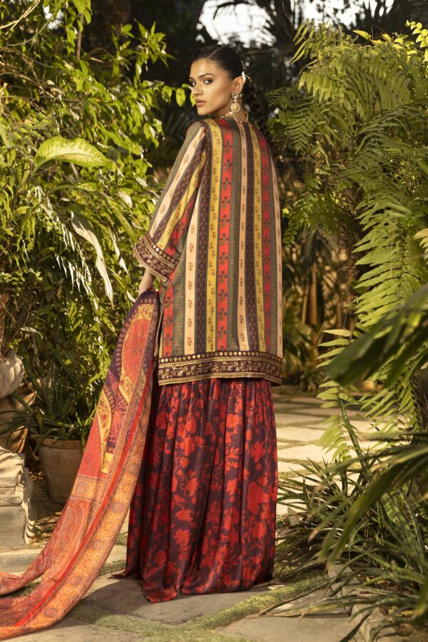 Sana Safinaz Stitched Embroidered Satin Shirt+ Bottom Sana Safinaz Stitched Embroidered Satin Shirt+ Bottom