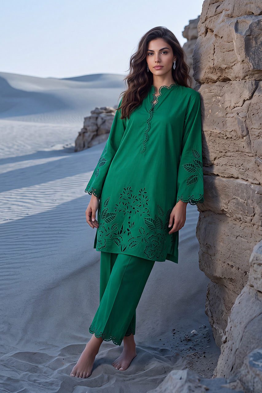 Nida azwer lush ease Nida Azwer Lush Ease