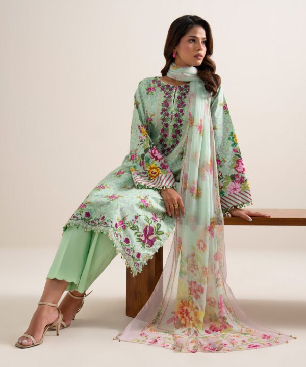 Sapphire Women's Unstitched Zari Cotton Embroidered Green 3 Piece Suit – PESGS26V7108