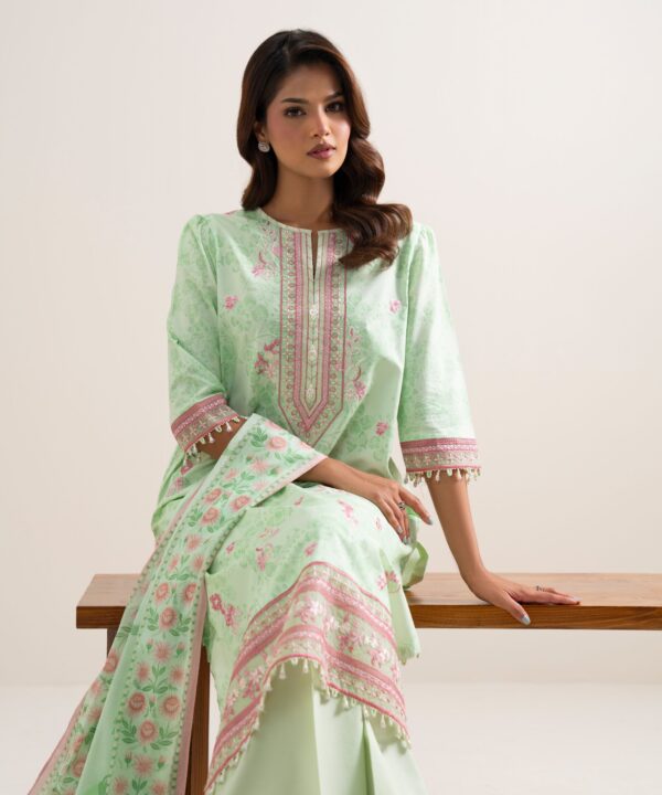 Sapphire Women's Unstitched Lawn Embroidered Green 3 Piece Suit – PESGS26V7124