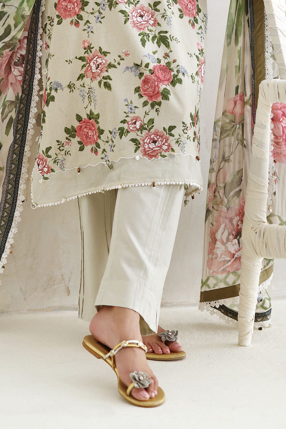 Gul ahmed 3 piece embroidered printed lawn suit with printed chiffon dupatta– printed-chiffon-dupatta-embroidered-printed-l Gul Ahmed 3 Piece Embroidered Printed Lawn Suit with Printed Chiffon Dupatta– Printed-Chiffon-Dupatta-Embroidered-Printed-L