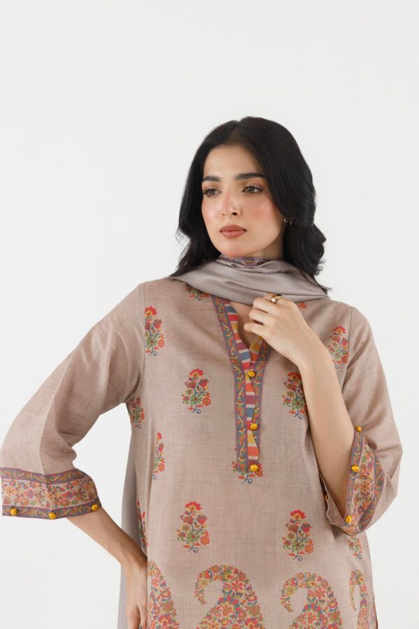 Sana Safinaz Stitched Printed Fancy Dobby Shirt+ Dupatta– SS26BSP239P2T 3