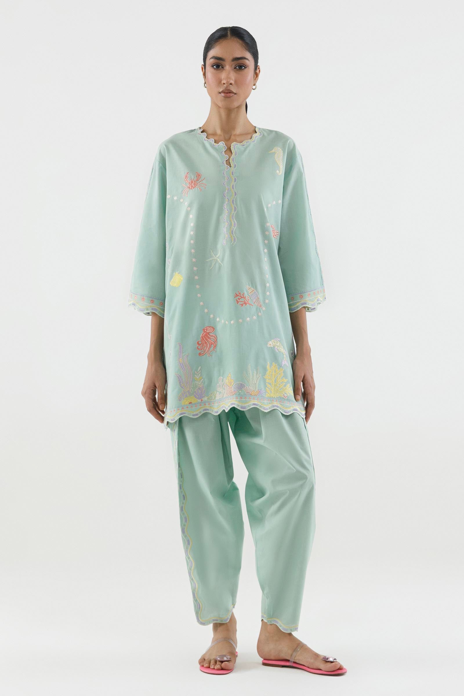 Sana safinaz stitched embroidered lawn shirt+ shalwar Sana Safinaz Stitched Embroidered Lawn Shirt+ Shalwar