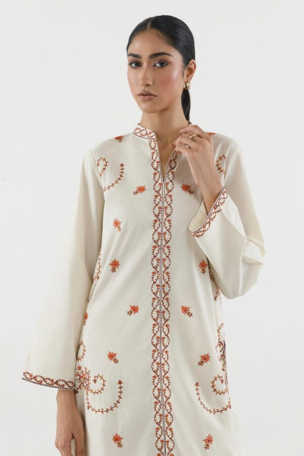 Sana Safinaz Stitched Embroidered Lawn Shirt+ Culotte– SS26ESE376P2T 4