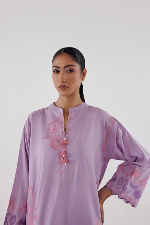 Sana Safinaz Stitched Embroidered Lawn Suit– SS26ESE400P3 3-2