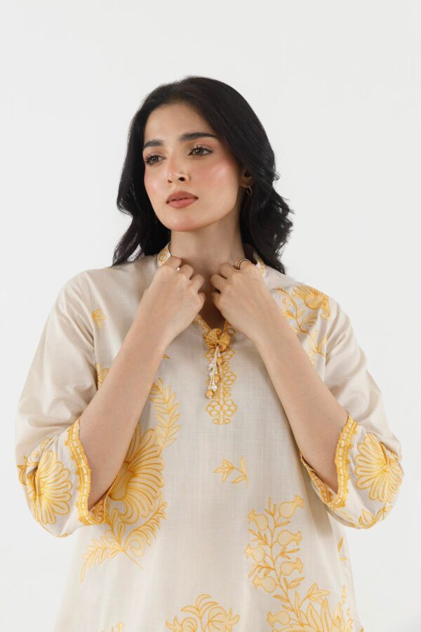 Sana Safinaz Stitched Embroidered Lawn Shirt+ Shalwar– SS26ESE420P2T 3