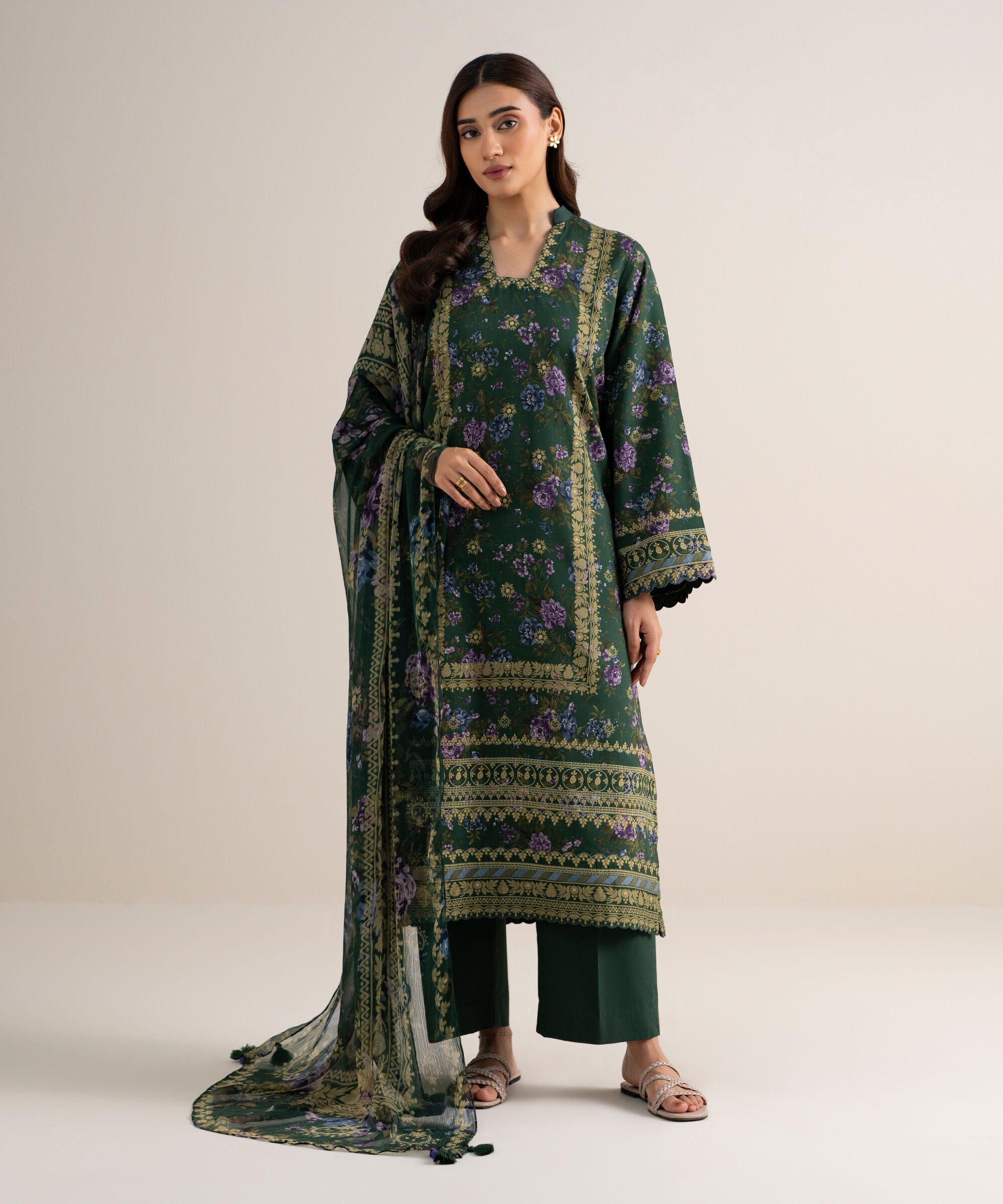Sapphire women's unstitched arabic lawn printed green – u3pdds26v726 Sapphire Women's Unstitched Arabic Lawn Printed Green – U3PDDS26V726