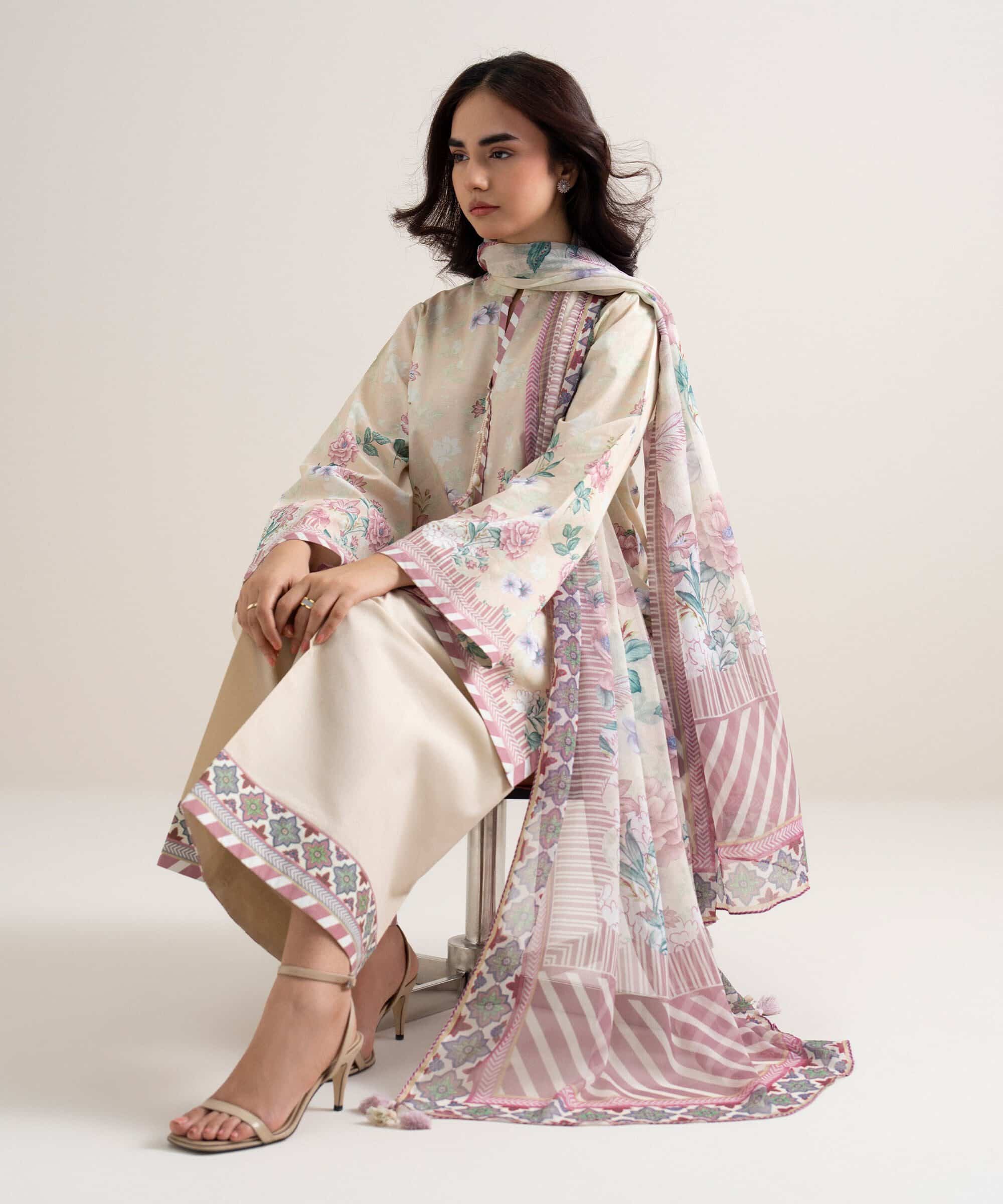 Sapphire women's unstitched lawn printed off white 3 piece suit – u3pdys26v711 Sapphire Women's Unstitched Lawn Printed Off White 3 Piece Suit – U3PDYS26V711