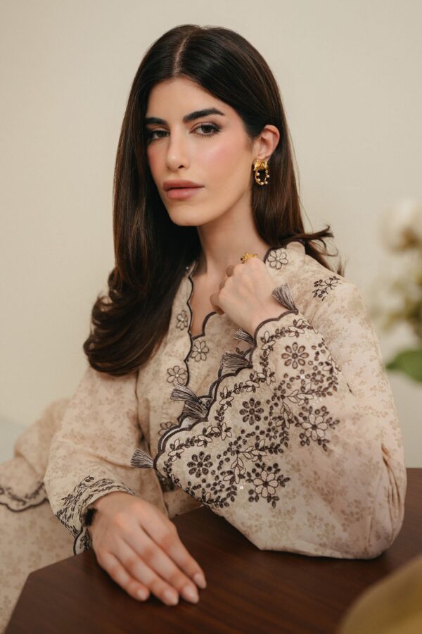 Cross Stitch IVORY NOIR-3PC EMBROIDERED LAWN SUIT– Untitled-1 0000 DSC01829