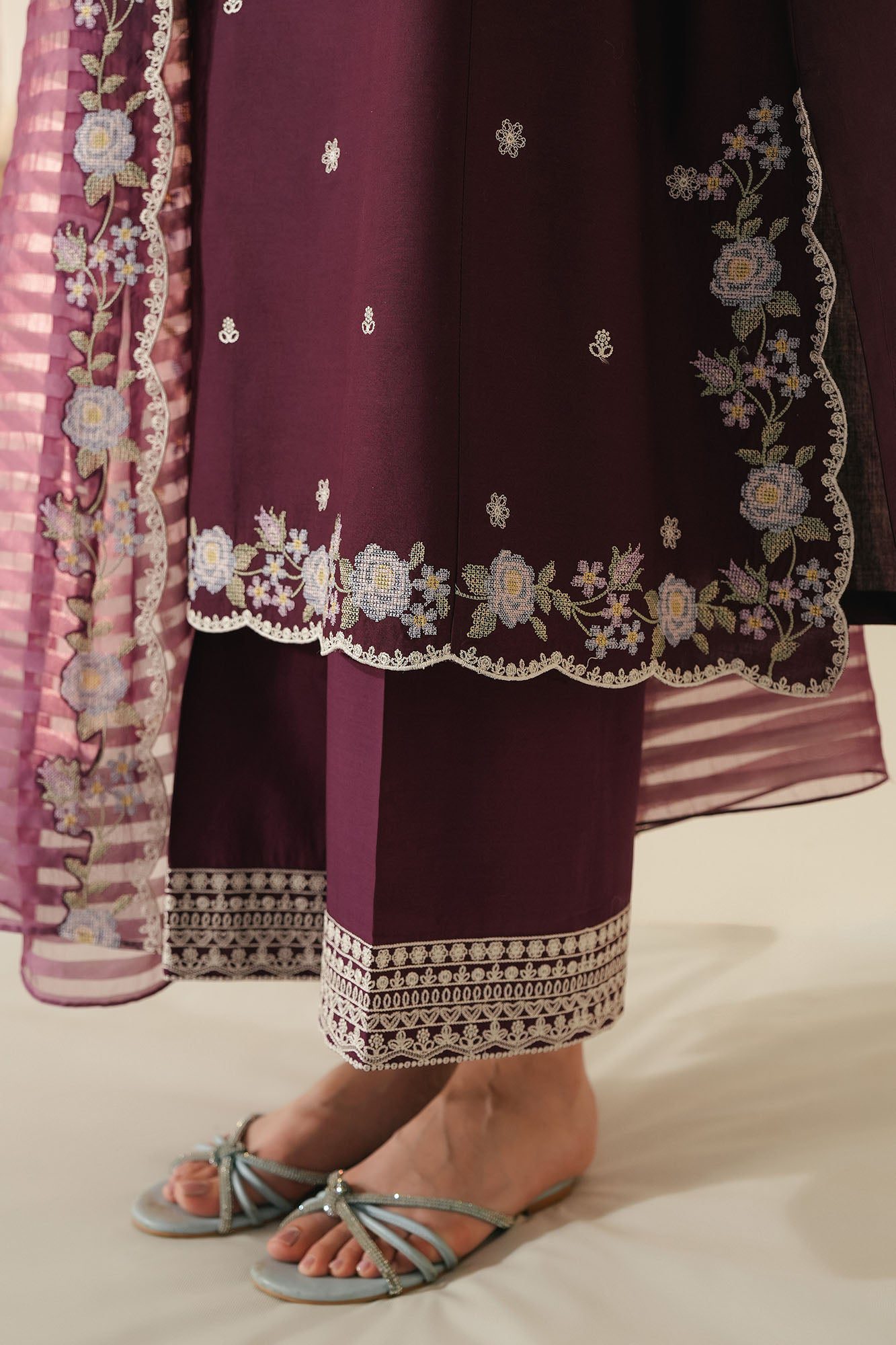 Cross stitch berry mist-3pc embroidered lawn suit– untitled-1 0003 dsc02183 Cross Stitch BERRY MIST-3PC EMBROIDERED LAWN SUIT– Untitled-1 0003 DSC02183