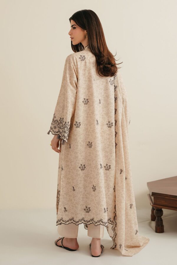 Cross Stitch IVORY NOIR-3PC EMBROIDERED LAWN SUIT– Untitled-1 0011 DSC01779
