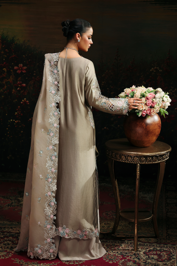 052a5899 Rajbari Sage Luxury Formals Isla– 052A5899