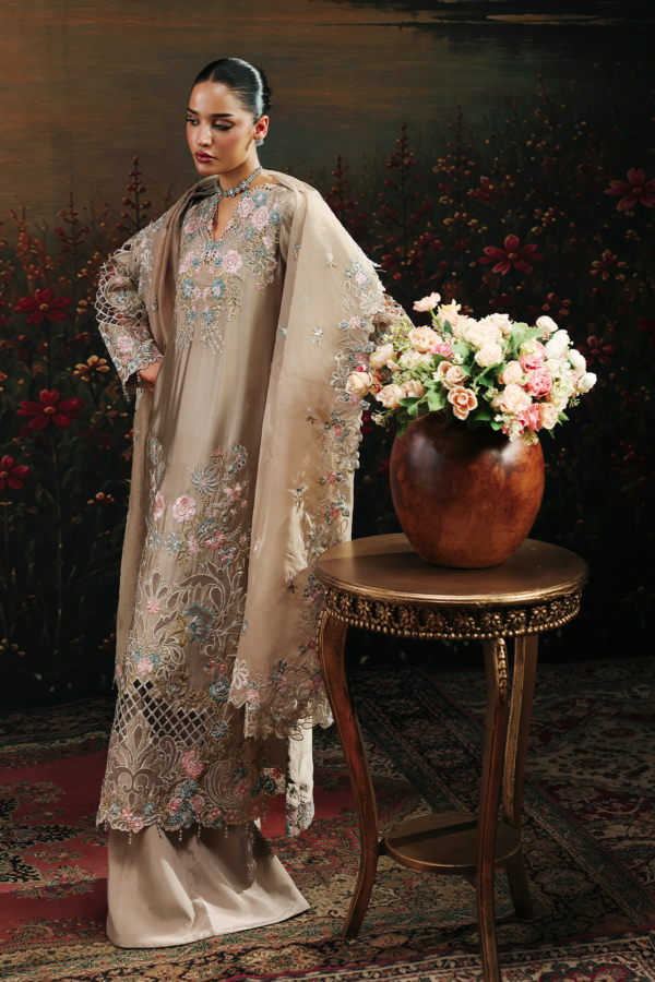 Rajbari Sage Luxury Formals Isla– 052A5920