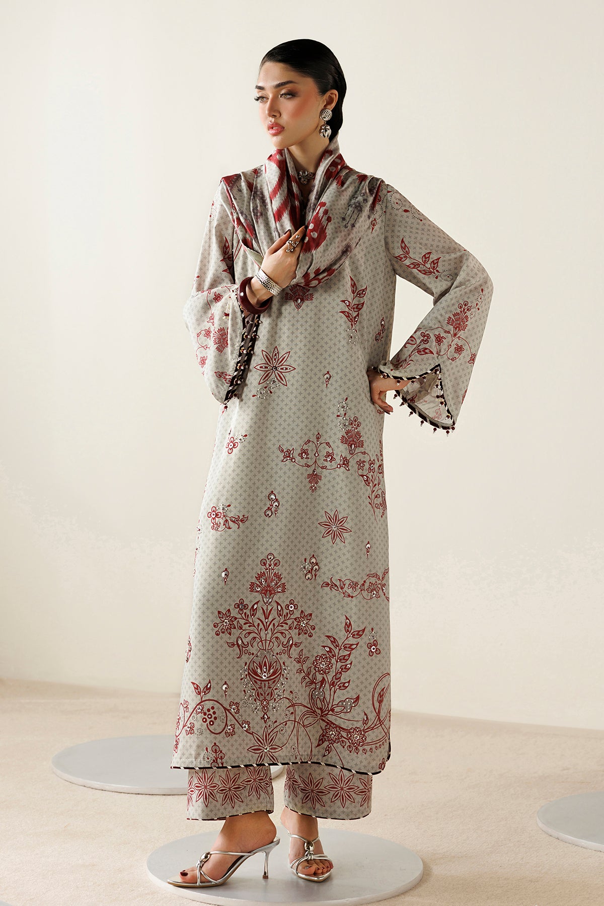 1l8a3109 Raw Silk by Jazmin 2026 | HANDWORK RAW SILK OR26-D06– 1L8A3109