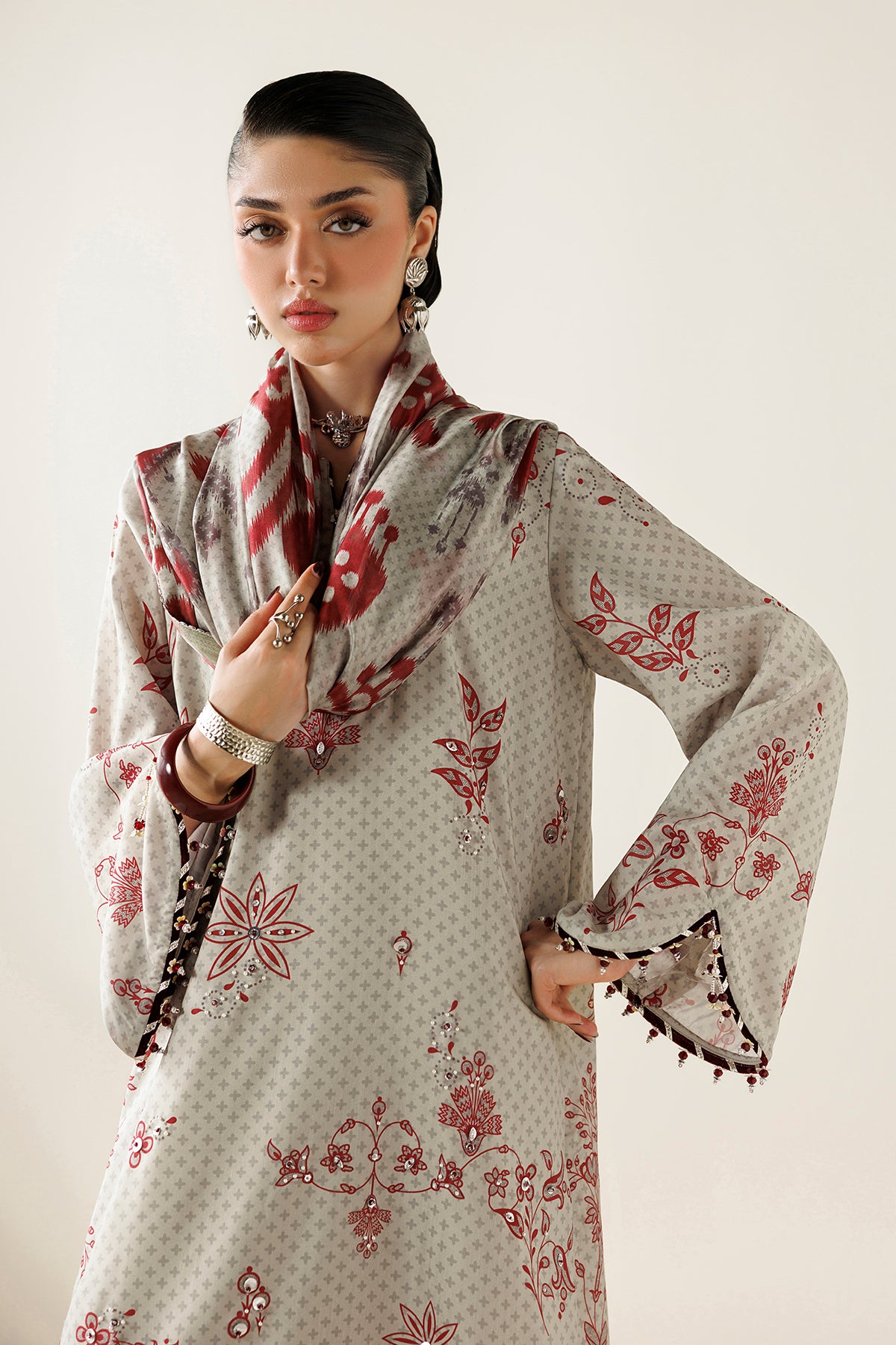 1l8a3122 Raw Silk by Jazmin 2026 | HANDWORK RAW SILK OR26-D06– 1L8A3122