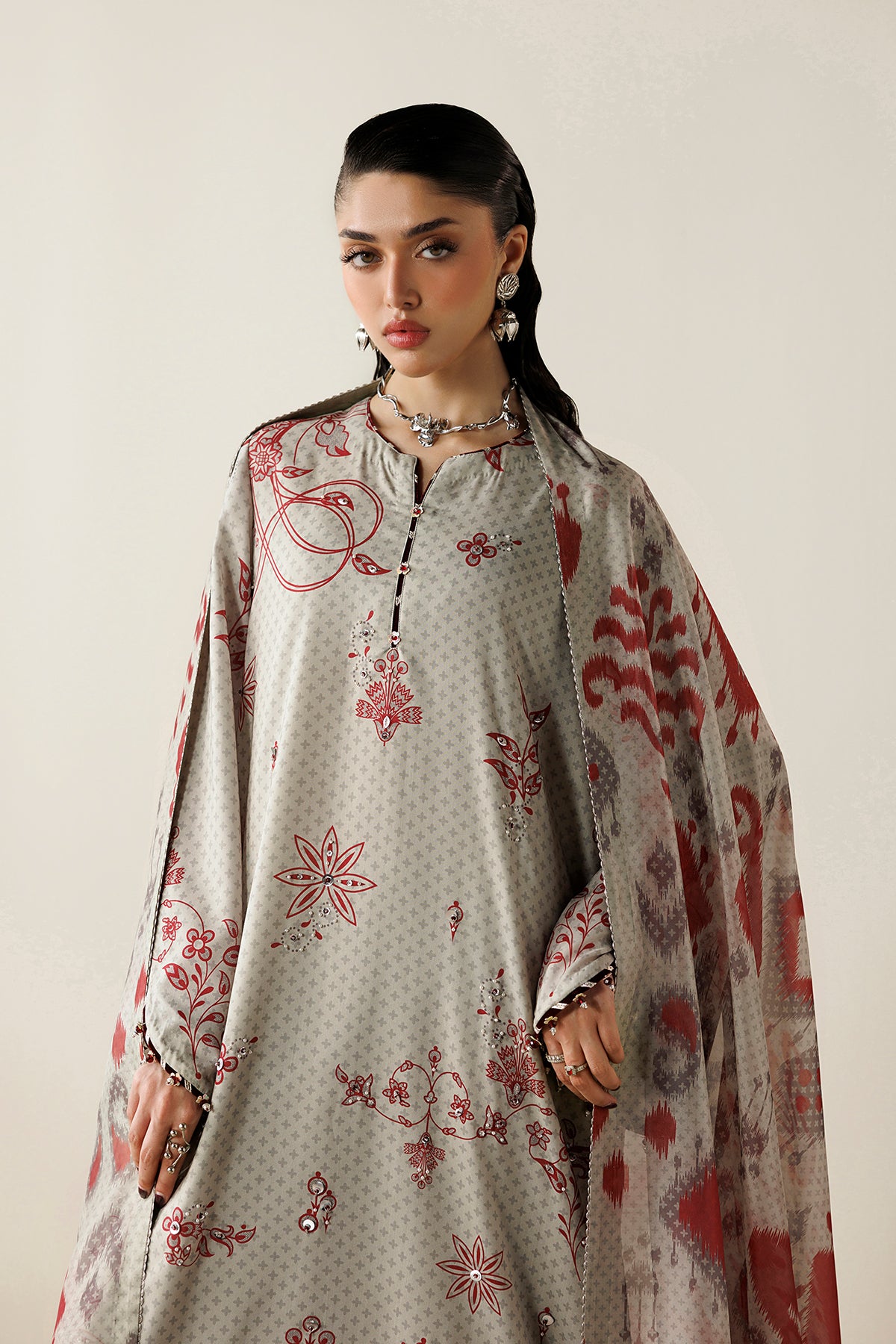 1l8a3140 Raw Silk by Jazmin 2026 | HANDWORK RAW SILK OR26-D06– 1L8A3140