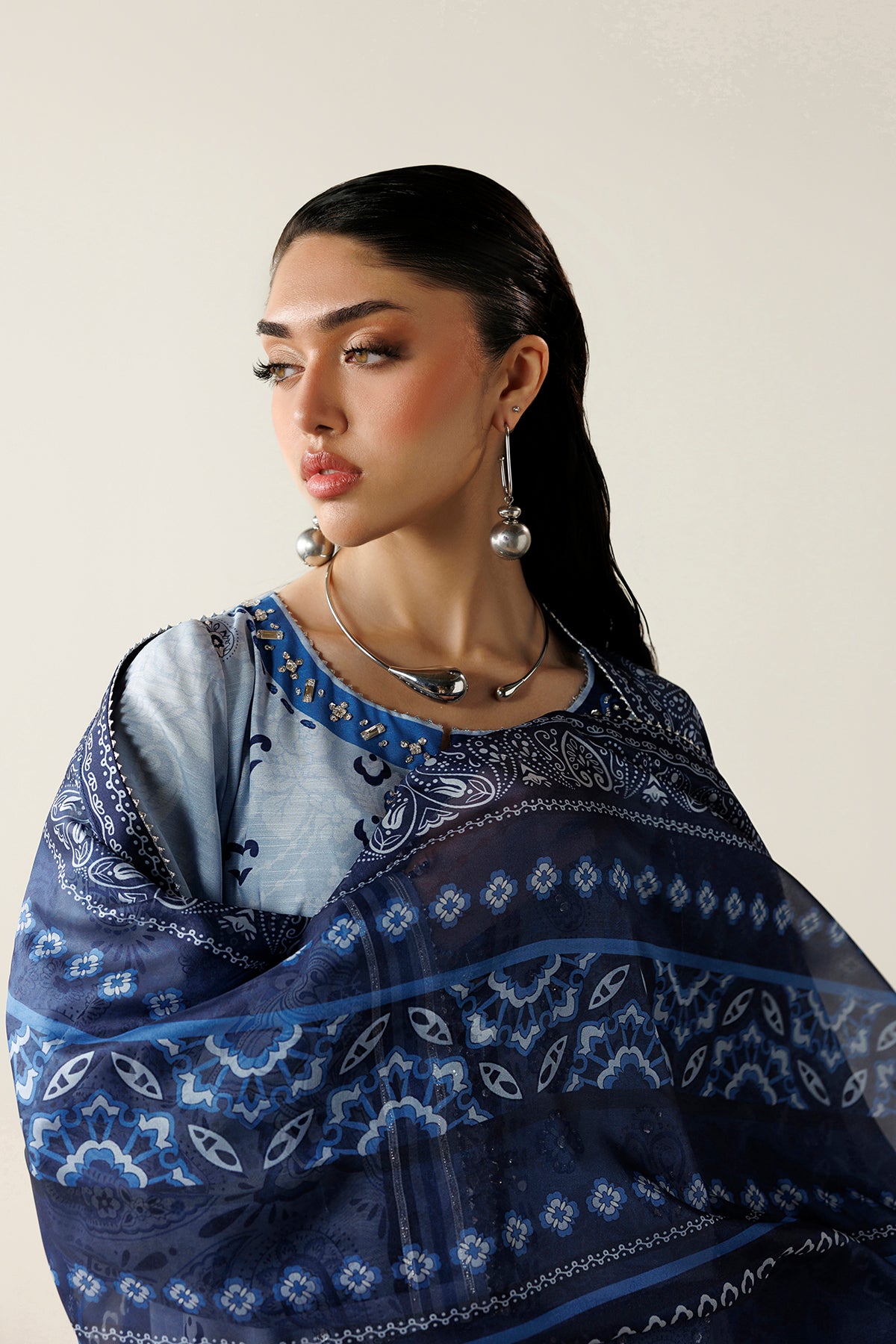 1l8a3417 Raw Silk by Jazmin 2026 | HANDWORK RAW SILK OR26-D02– 1L8A3417