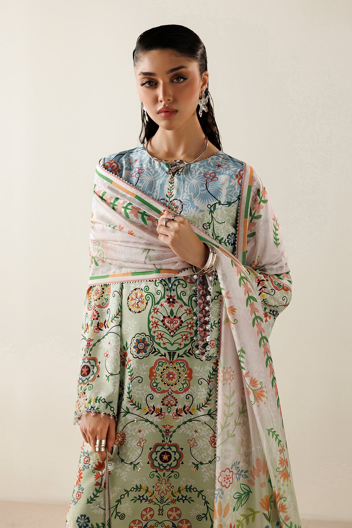 1l8a3568 Raw Silk by Jazmin 2026 | HANDWORK RAW SILK OR26-D10– 1L8A3568
