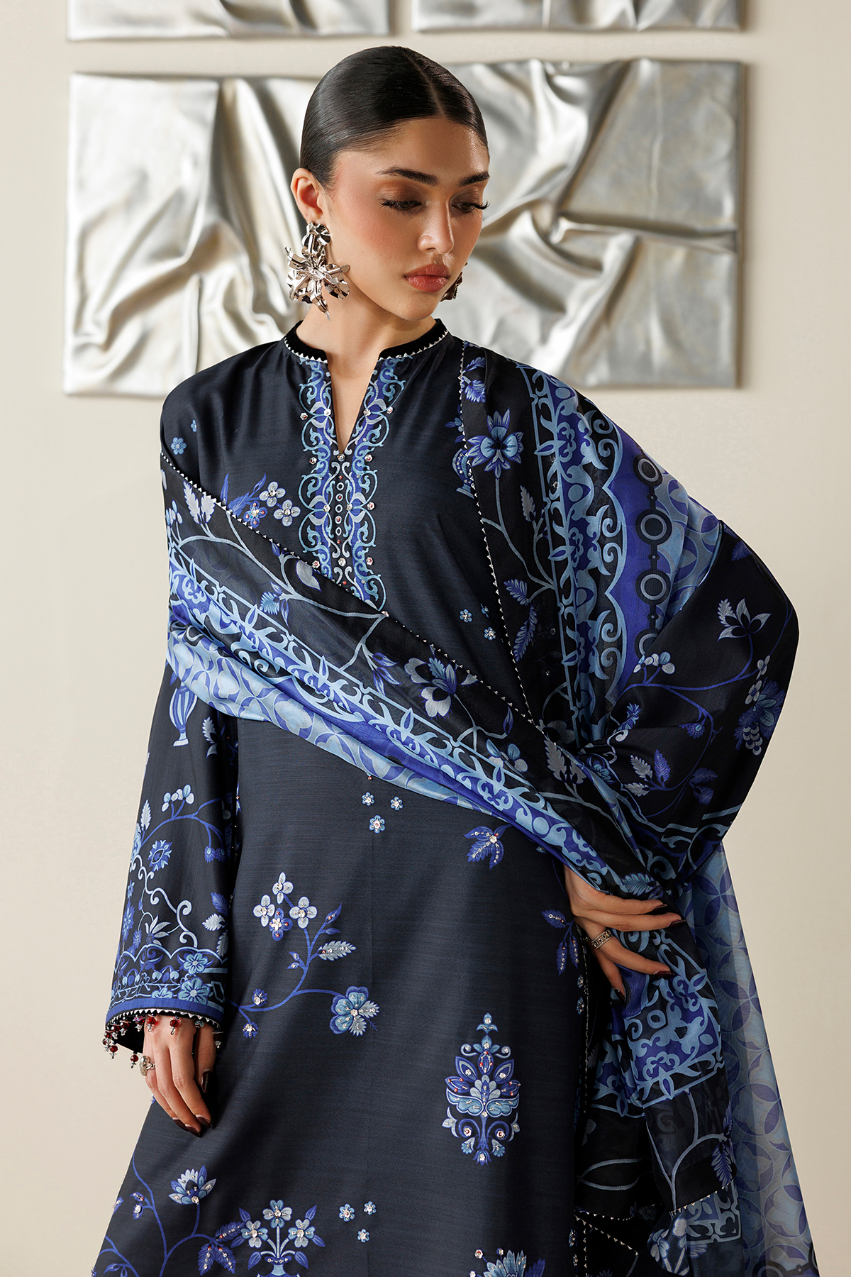 1l8a4187 Raw Silk by Jazmin 2026 | HANDWORK RAW SILK OR26-D05– 1L8A4187